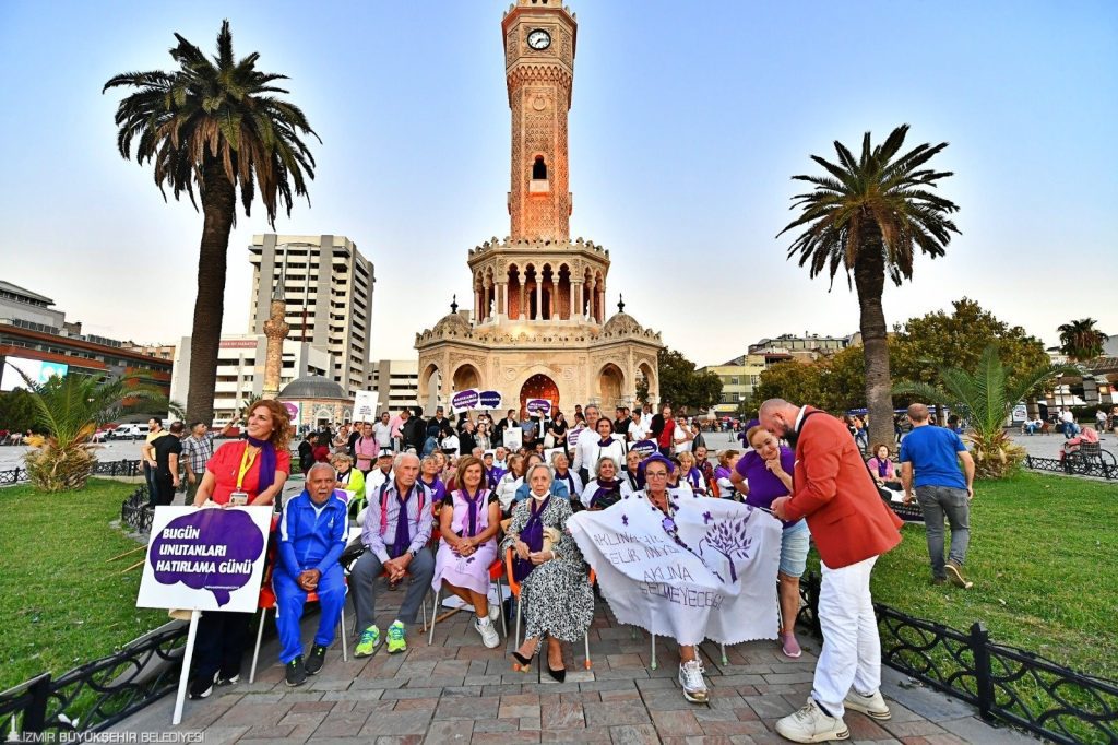 İzmir Alzheimer Yürüyüşü