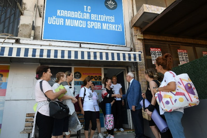 Karabağlar Uğur Mumcu Spor Merkezi