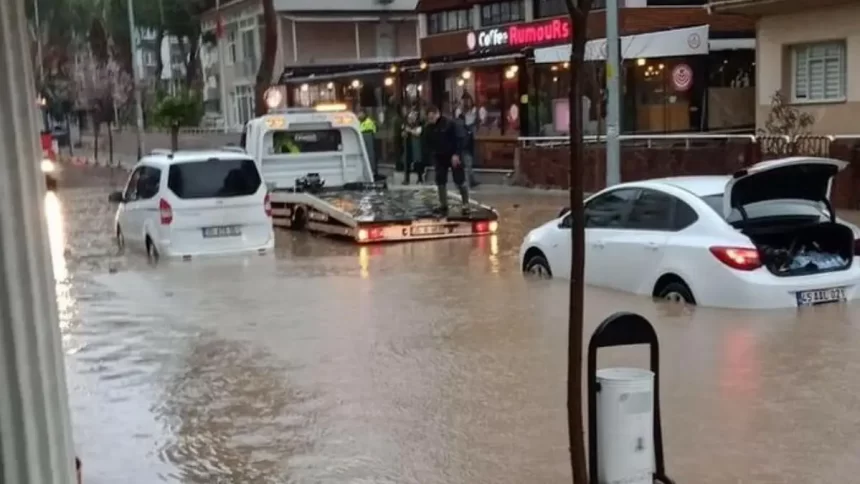 İzmir Yağmur Sel