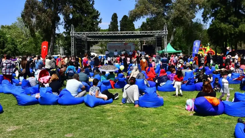 İzmir Kültürpark 23 Nisan Şenliği