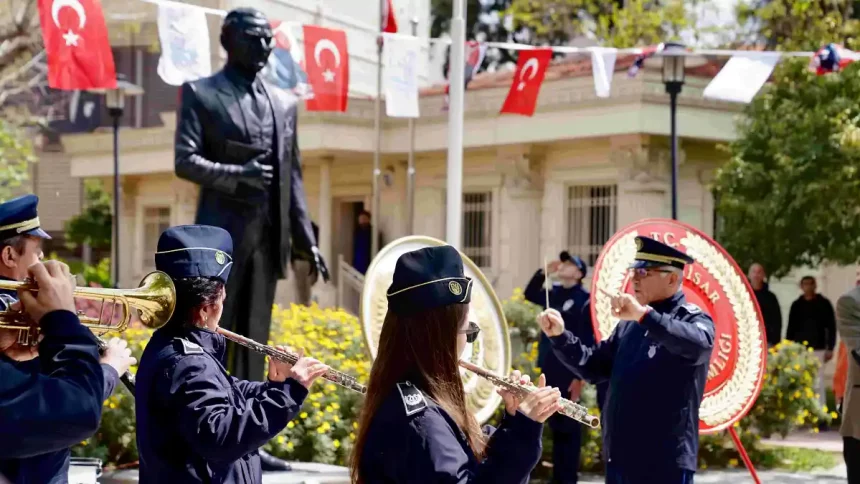 Atatürk'ün Seferihisar'a Gelişi