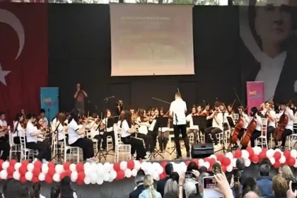 İnci Vakfı Çocuk ve Gençlik Orkestrası