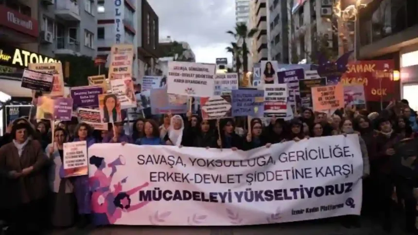 İzmir 25 Kasım Yürüyüşü