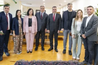 Larissa Belediyesi - İzmir