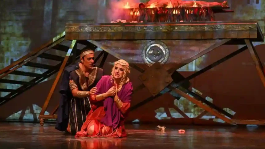 Troya Opera