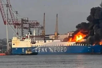 Cenk roro Gemi Saldırı