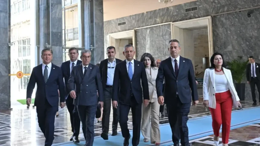 Özgür Özel