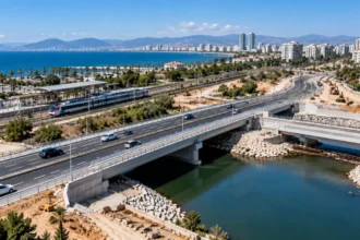 Çiğli Karşıyaka Yolu İzmir